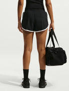 Shorts Nike One Woven IO1290-010 Donna Black/White | Manfrellotti