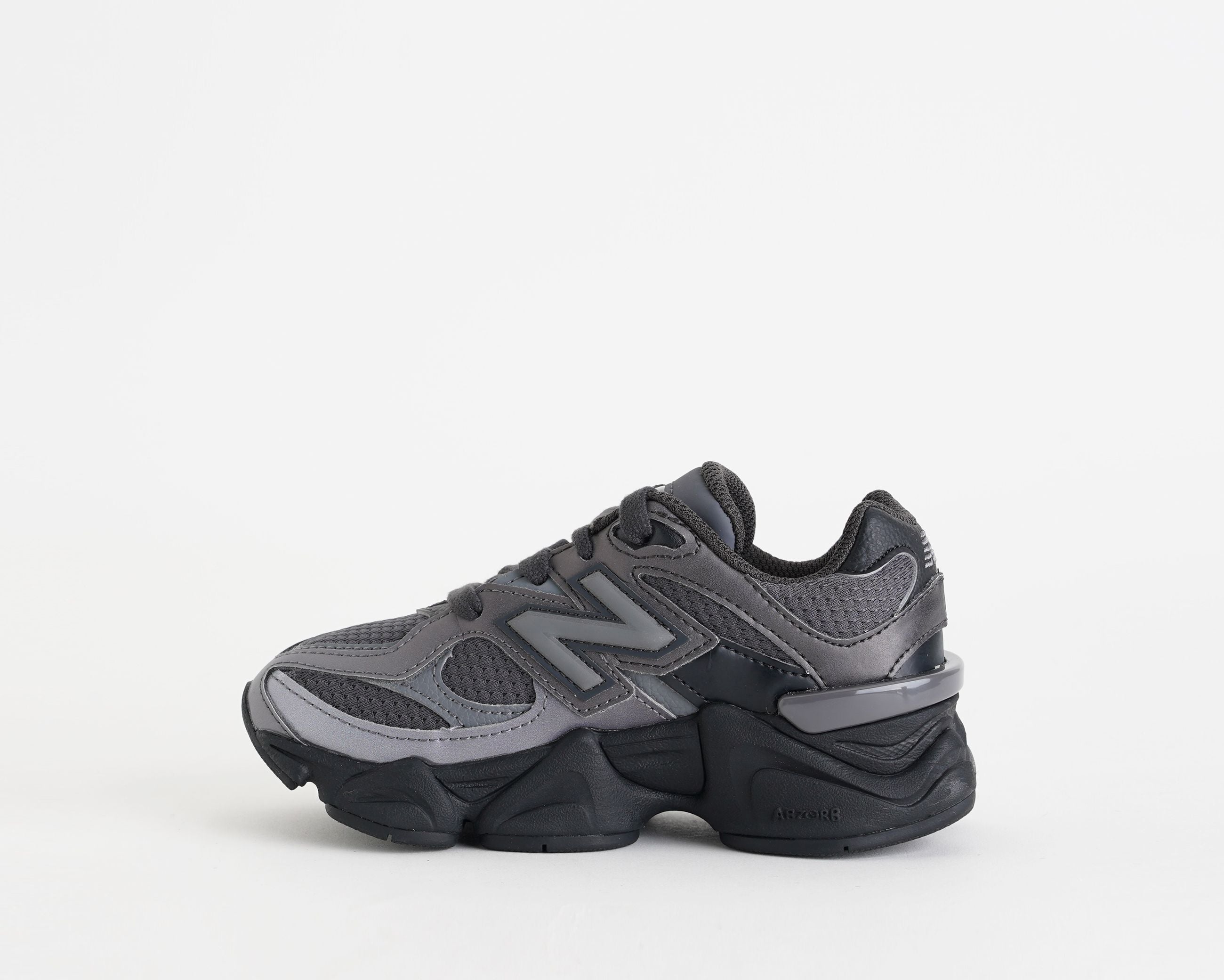 Sneakers New Balance P90604BJ Black/Castlerock