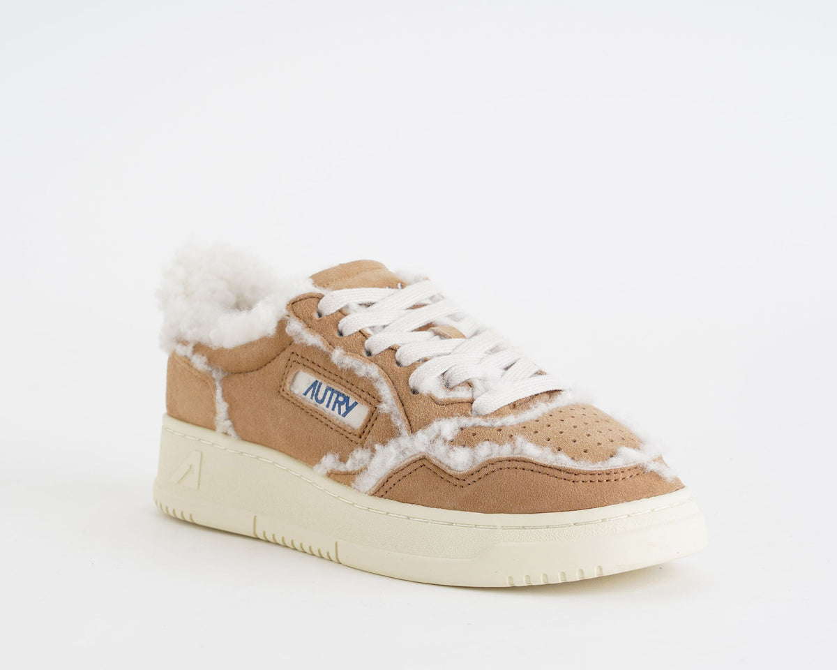 Sneakers Autry Action People AULW GX01 Cognac 