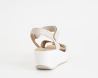 Sandali con zeppa IGI&CO 1161622 panna da donna, tomaia in pelle con strappi, zeppa 55 mm

