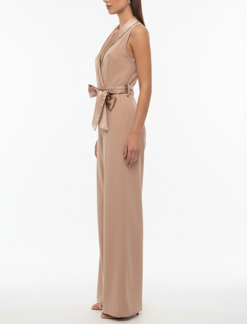 Tuta intera Vicolo TAB0260 donna beige con colletto e cintura in raso