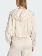 Adidas Felpa Corta Zip KE3391 Wonder White – felpa donna indossata, vista posteriore