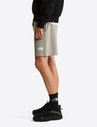 THE NORTH FACE NF0A8GQB2MB1 Shorts Simple Dome Light Regular colore Grigio (Stone Slab)
