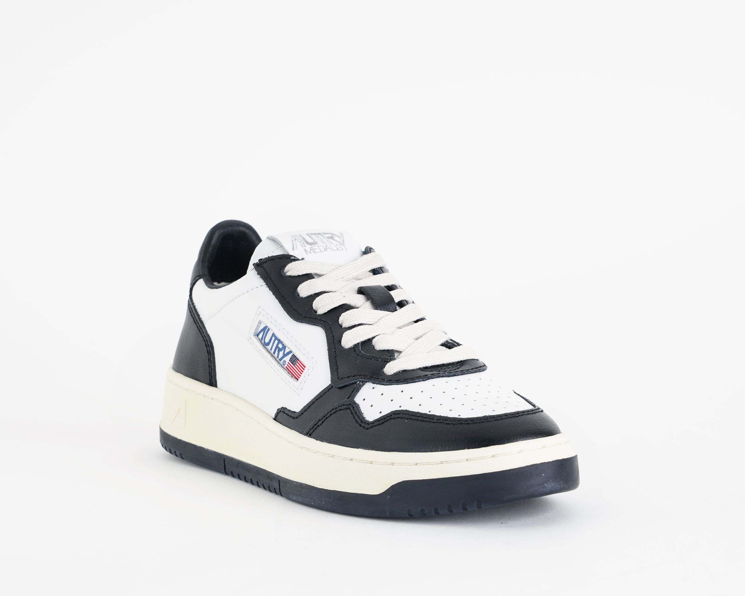 AUTRY Medalist Low Bicolor AULW WB01 sneakers pelle bianco nero