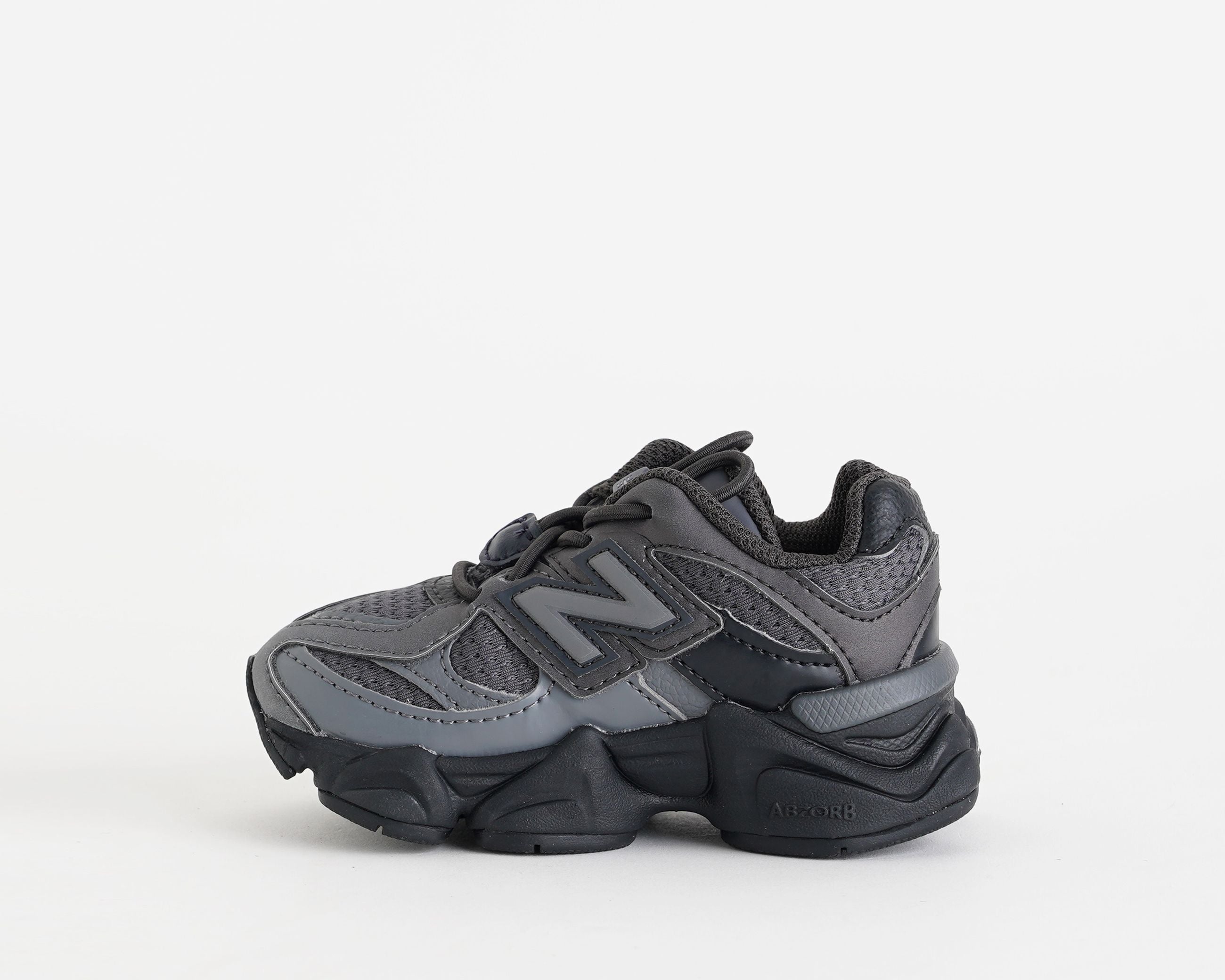 Sneakers New Balance I90609WA Black/Castlerock