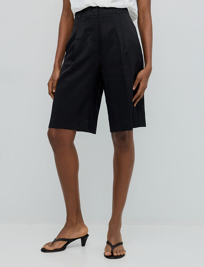 Bermuda Donna