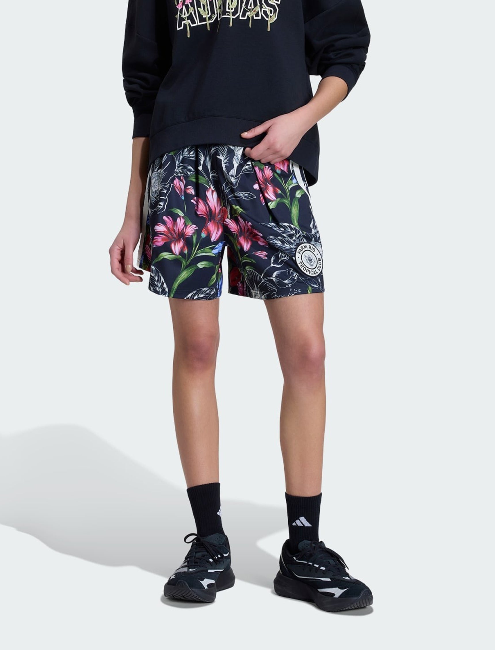 Pantaloncini Adidas X Farm Rio KR0255 Nero / Bianco crema / Verde artigianale 