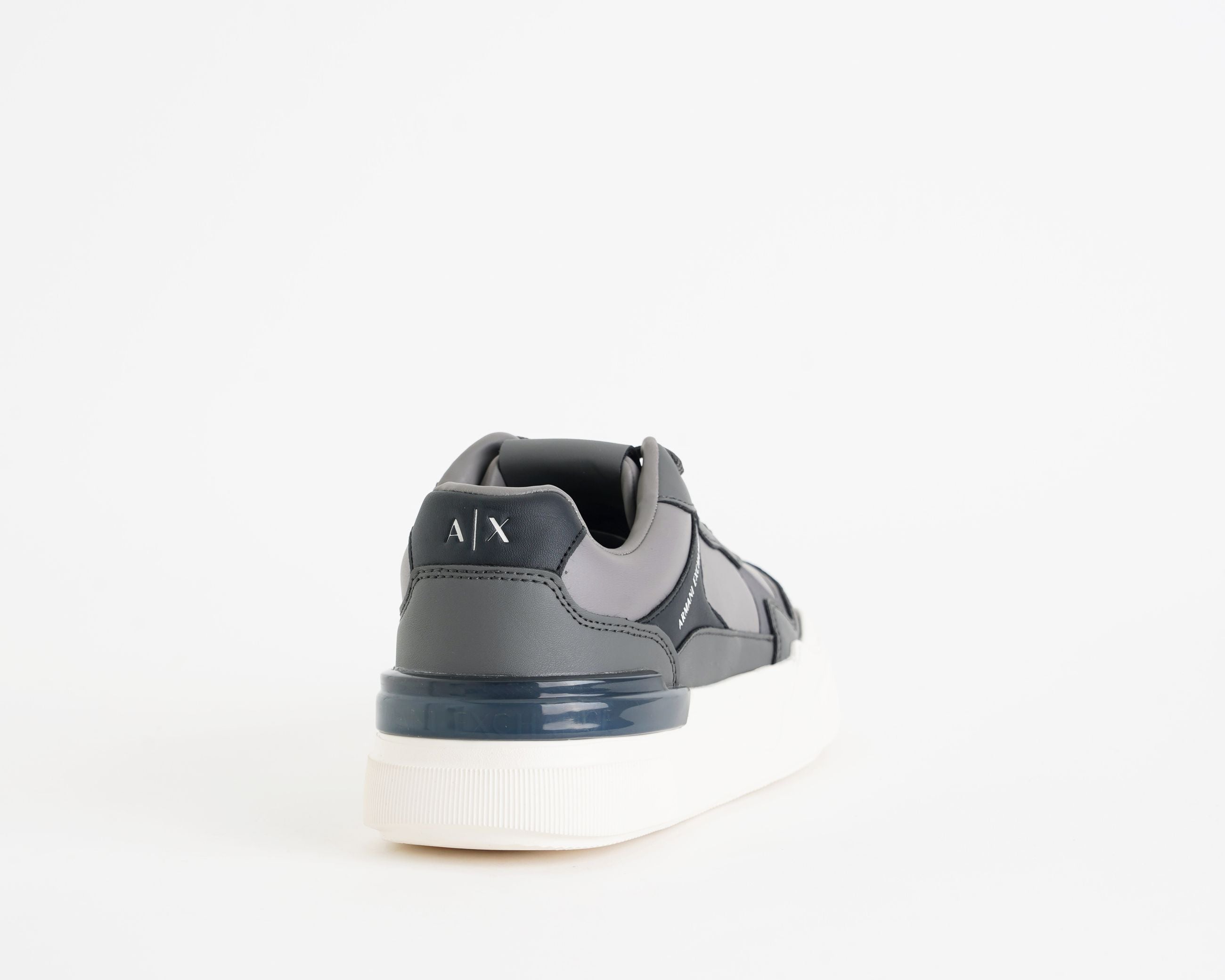 尚 Sneakers Lifestyle Armani Exchange XUX219XV857 Uomo – Manfrellotti