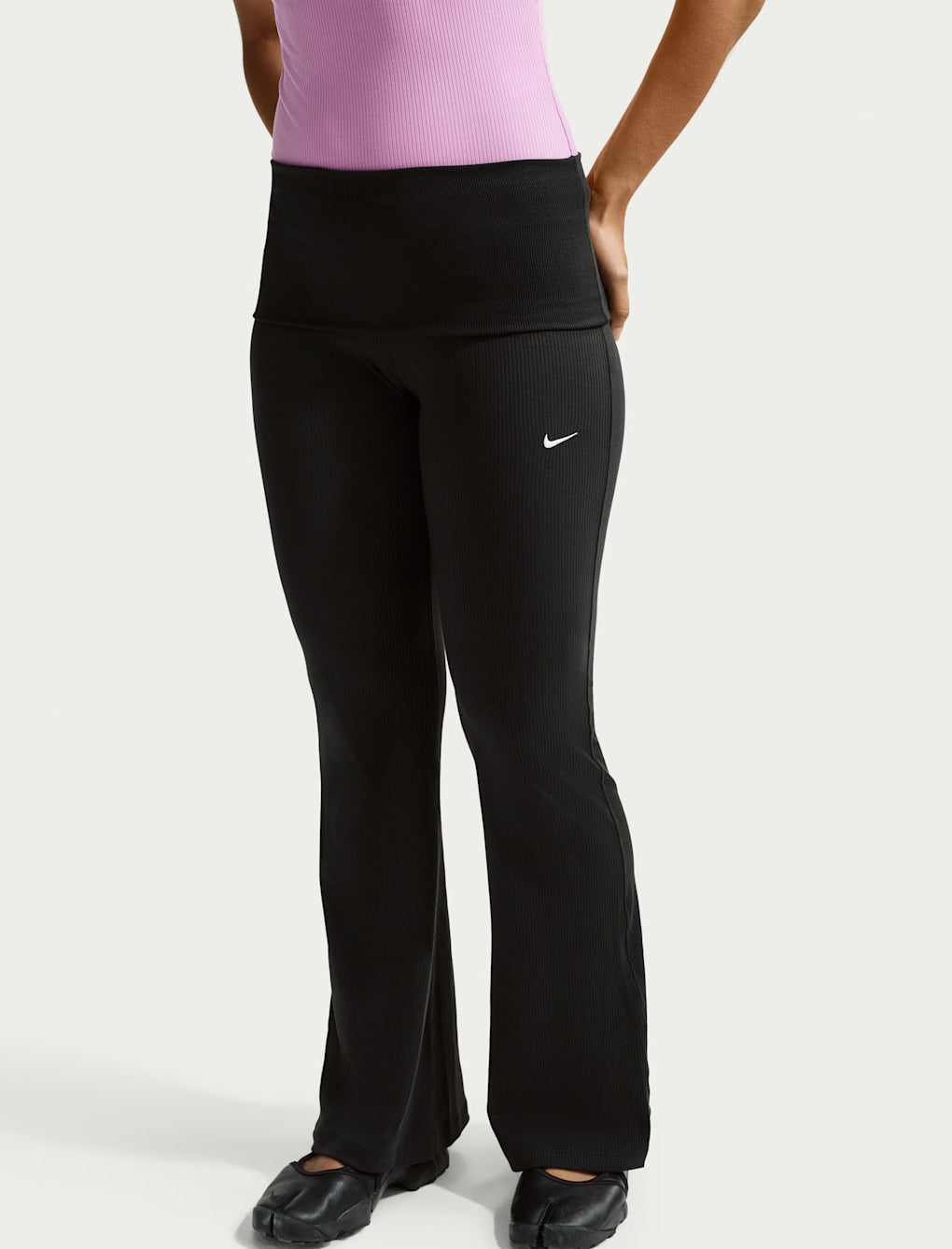 Pantaloni aderenti Nike Sportswear Chill Knit IF0240-010 donna colore Black/(Sail)