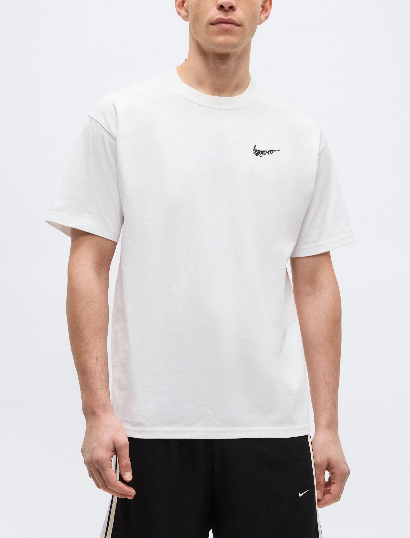 T-Shirt Nike LSE Locker II0691-100 Uomo