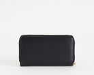 Portafoglio Marc Ellis Ivy Studs nero da donna in similpelle con borchie, chiusura zip, 8 slot portacarte, 9x16x3 cm


