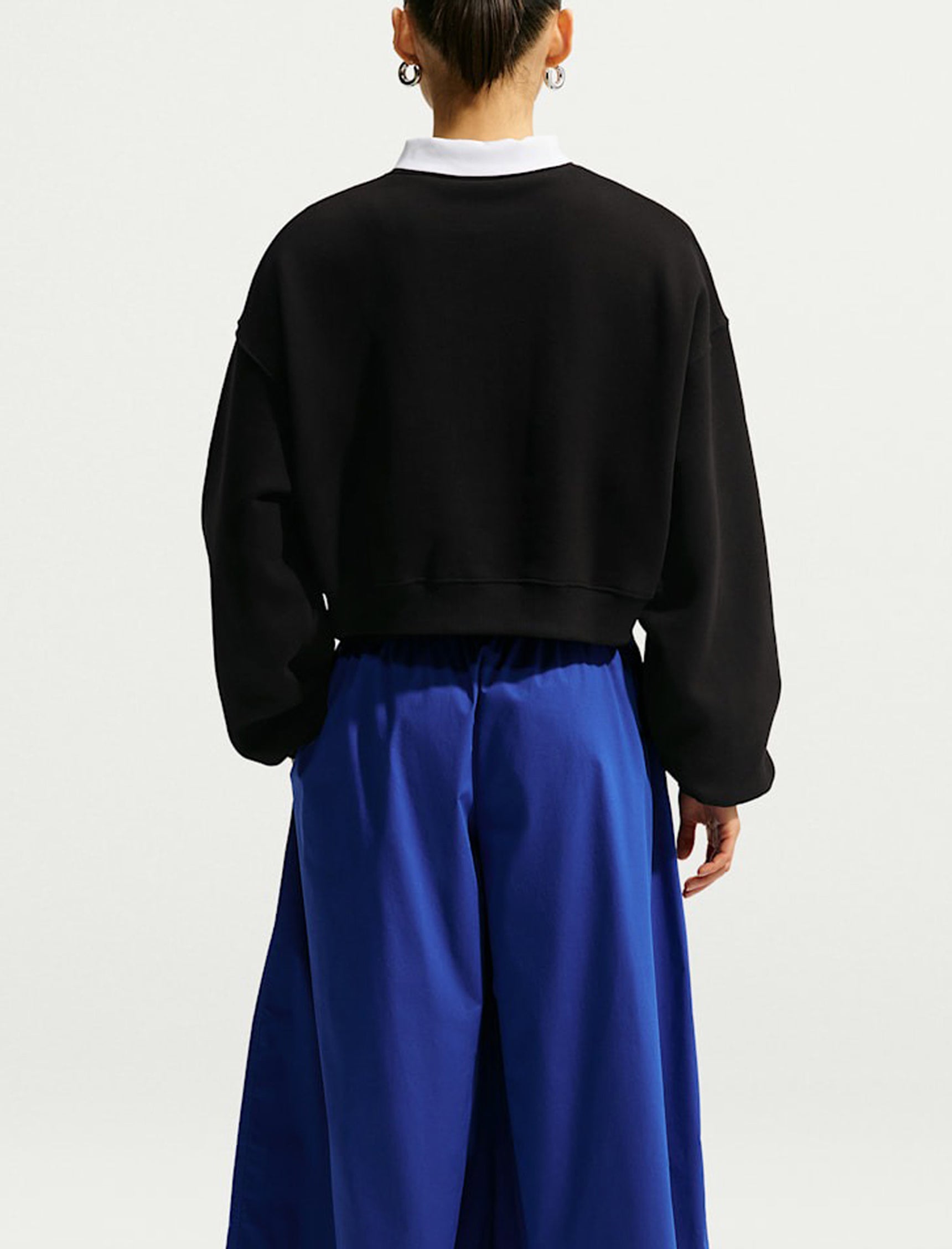 Felpa girocollo corta oversize Nike Studio IM8497-001 Total Black/(Sail)